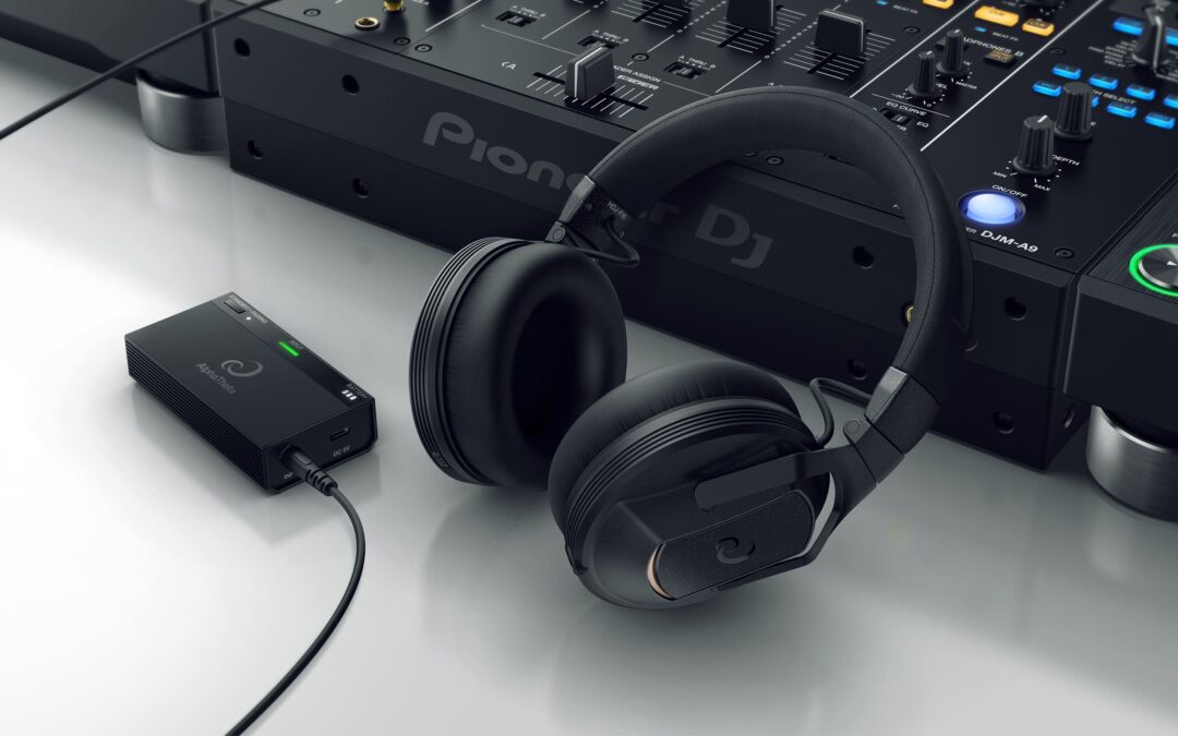 AlphaTheta HDJ-F10-TX : la révolution du casque sans fil pour les DJs ?