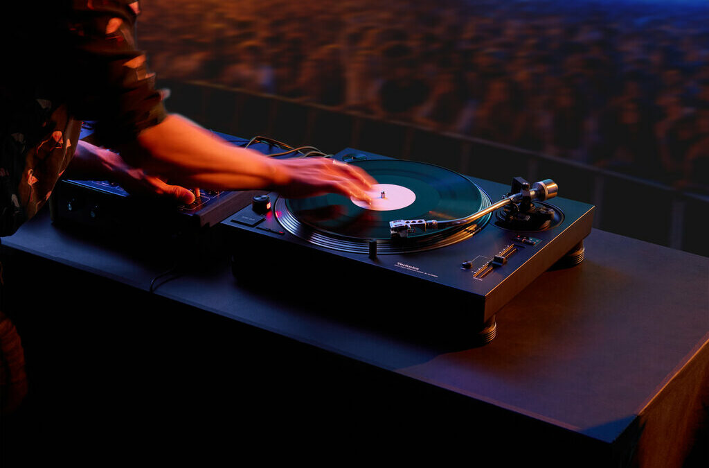 Technics SL-1210MKX : quelles nouveautés pour le DJ qui joue sur vinyle ?
